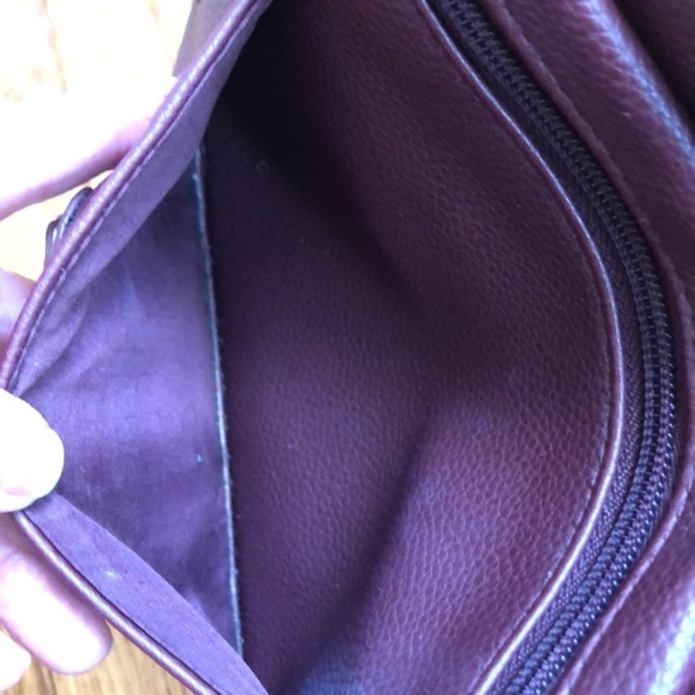 Rossetti cute dark red vegan crossbody bag - Picture 11 of 11